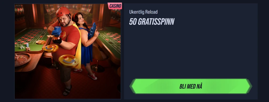 To personer på et kasino med gratis spinnkampanje, den ene holder en stor mengde gratis spillepenger.